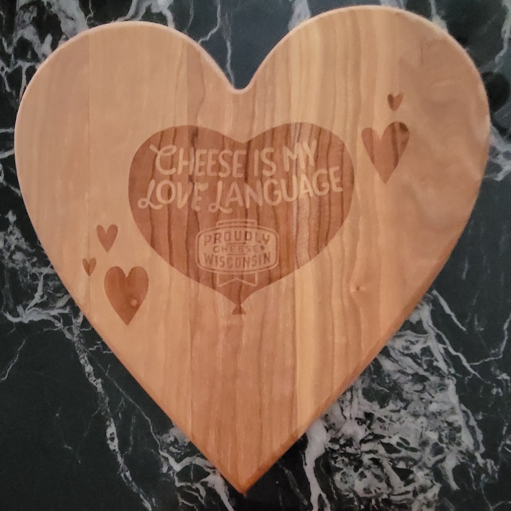 Heart-Shaped Cutting/charcuterie Board